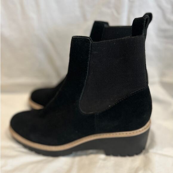 DOLCE VITA Haddie Suede Wedge/Heeled Pull-on Almond Toe Chelsea Boot Black 9.5 - Picture 3 of 10